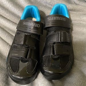 Size 37 Shimano Spin Shoes with cleats